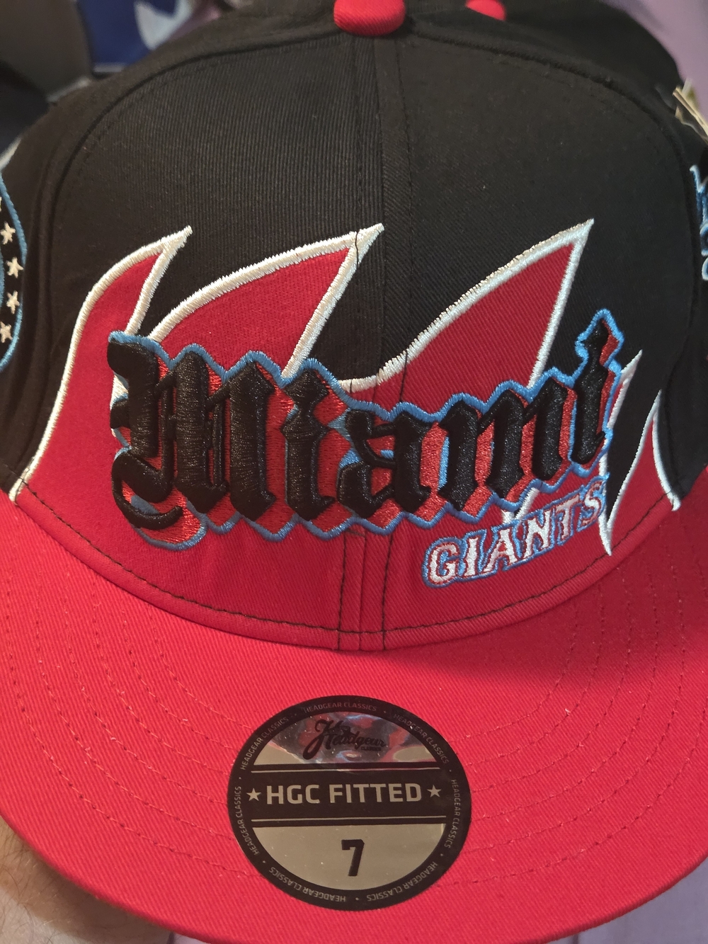 Fitted Red and Black 'Giants' Baseball Cap